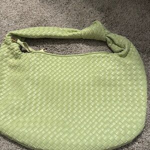 Viral Melie Bianco shoulder bag